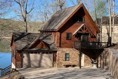 Image de Updated 3-bedroom home in LaFollette with large dock in Big Creek.