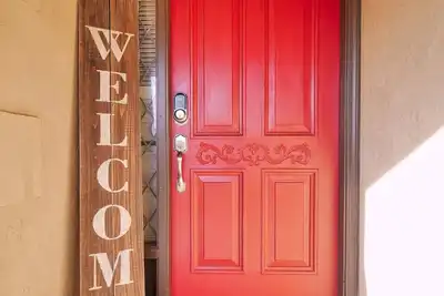Cozy Family Retreat: Coffee Bar, Game Room and Pet Friendly