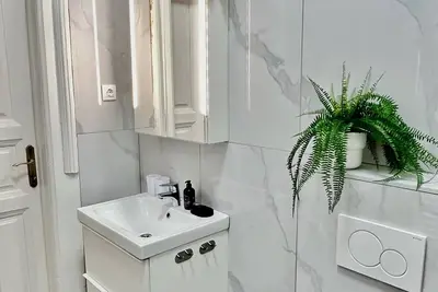 Image de Central Location, Cozy Apartment, King Size Bed Ac, Gellért Square,