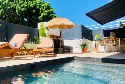 Image de Private & heated Pool, free parking; gym and cinema! ! ! In the centre of Malaga