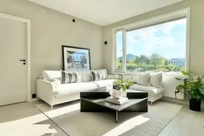 Image de Modern, newly renovated central apartment with balcony and seaview