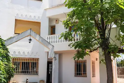Image de Piscina, gym, 2 barbacoas, vistas a Sierra Nevada desde terraza en ático de 60m2