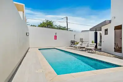 Image de 4br Home With Private Pool And Bbq!