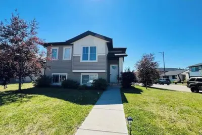 Image de Sylvan Lake Retreat  A Perfect Family Getaway