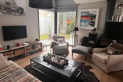 Image de Maison en plein centre ville, à 50m de la plage!