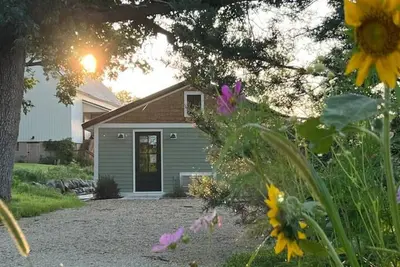 Image de The Kinni Cottage - Entire Riverfront Cottage