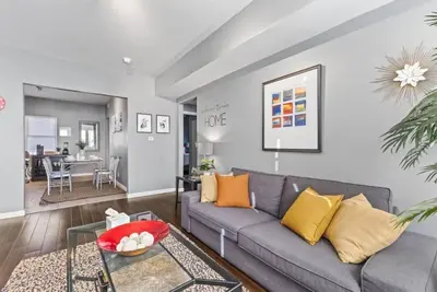 Image de Convenient | Pet & Baby|Near Convention & Hospital