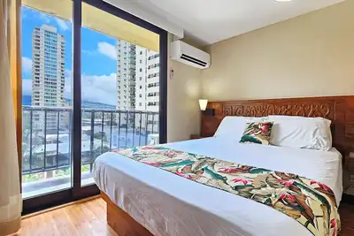 Image de Bmb 804 Modern Waikiki 1 Bedroom, 2 mins to Beach