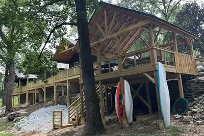 Image de Griffen Mill Properties Cabin #6  next to Uchee Creek. WiFi and Ac in  Salem Al