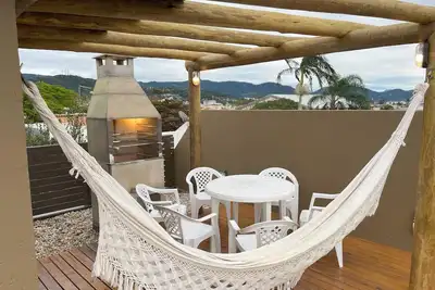 Image de New Apartment in the center of Garopaba, with Private Terrace and Barbecue.