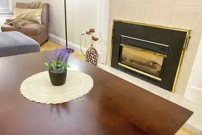 Image de Guelph Hidden Gem: Spacious 3br Garden Cottage