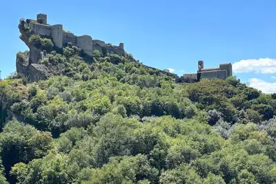 Image de Ai Piedi di un Bellissimo Castello una Casa Fornita di Tutti i Comfort
