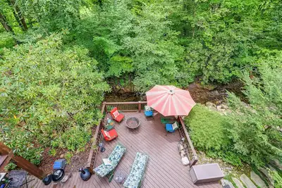 'Chateau on Compass Creek' Hayesville Apartment!