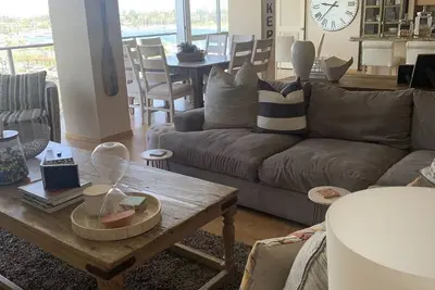 Image de Luxury Beachfront Condo at Coronado Shores with Ocean View