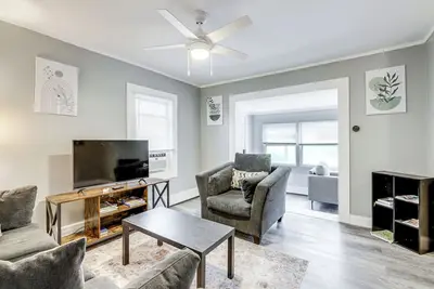 Image de Easthampton Apartment Near Breweries & Rail Trail!
