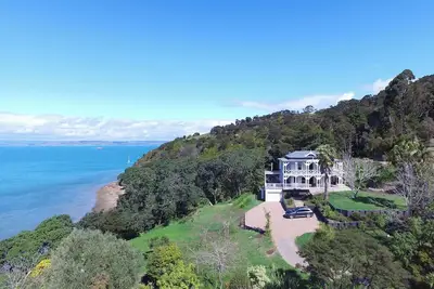 Image de The Sanctuary - Oneroa Views