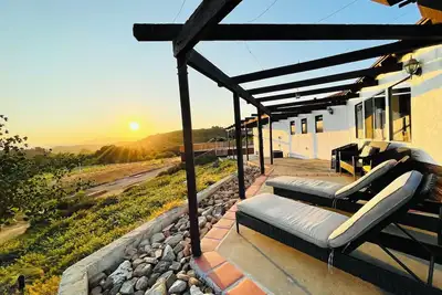 Image de Panorama Paradiso 5-Acre 360° Retreat by CasadeLuz -OldTownTemecula, Wine Country
