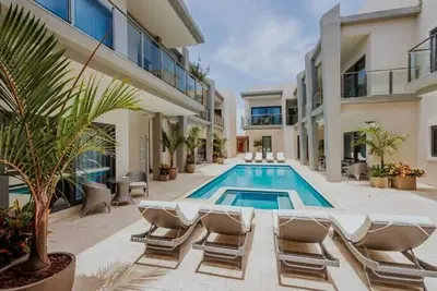 Image de Waykiri Lux Condo 2 Balconies near Marriott & Ritz