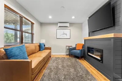 Image de Restful Retreat: Lake Resort and Private Hot Tub