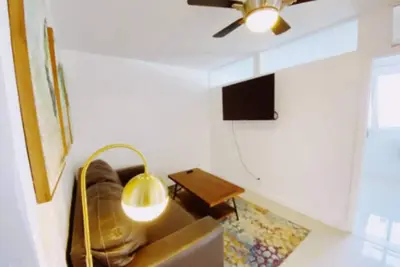 Image de Cozy 2-Bedroom Apt w/ Parking in Coconut Grove