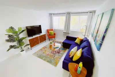 Image de Spacious 1-Bedroom w/ Parking in Coconut Grove