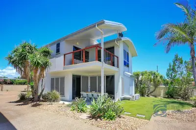 Image de 'Simplicity' Beach Side Town House 1