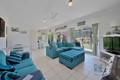 Image de Spacious Open Plan Villa with Complex Pool
