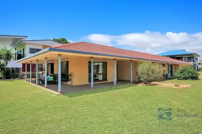 Image de Uninterrupted views of the Ocean from the Verandah