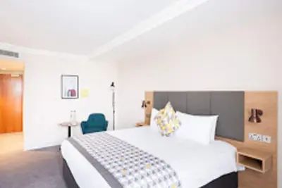 Image de Serene hotel with Ac in charming Leicester