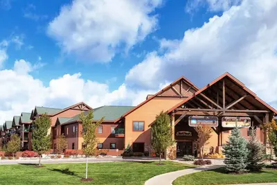 Image de Unforgettable Family Fun at Wyn. Glacier Canyon- Water Park Passes Included-2 Bd