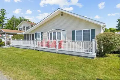 Image de Honeoye Lake | Hot Tub | Kayak | Fire Pit