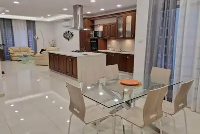 Carousel - Apartment 1