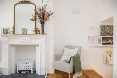 Image de Beautiful cosy flat overlooking Hilly Fields park in Brockley & near to stations