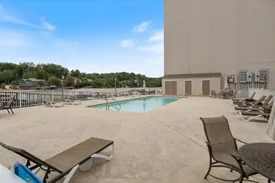 Image de Lakefront 2 Bedroom Condo Close to Amphitheater
