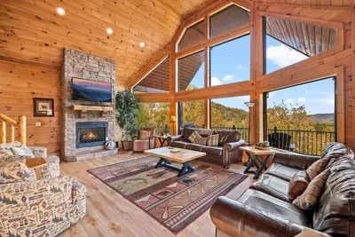 Image de New! Incredible 6br w/Views*Hot Tub*Games*Privacy!