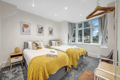 Image de Oxford Large Group Home, 8 Beds, 4 Bathrooms