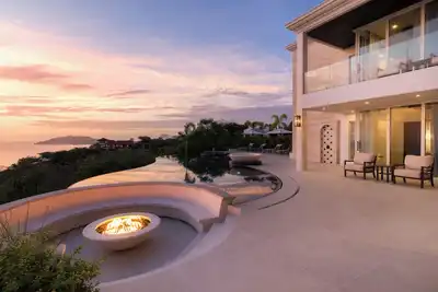 Image de Luxury villa with ocean view, pool, gym & breakfast, 5min to Tamarindo Beach