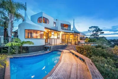 Image de Unique Waterfront Retreat