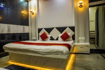 Image de \"Charming Banaras Retreat: Cozy 2-Bedroom Apartment in the Heart of Varanasi\"