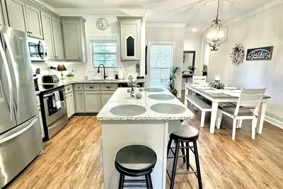 Image de The Sweet Magnolia 4br Home by VelvetDitchVillas