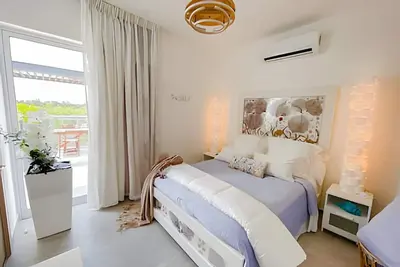 Image de Penthouse\/Romantic\/Views\/Beach\/HotTub\/WiFi\/Kitchen
