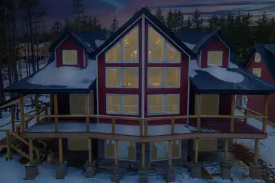 Image de Luxurious mountain home mere minutes to the Flume Shack! Dog-friendly