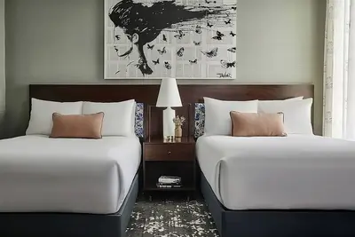 Image de Emblem Double-Double, Hotel Emblem San Francisco, Complimentary Welcome Drink