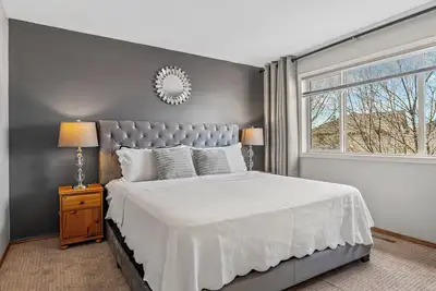 Image de 3 bedroom house close to Airport.