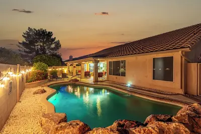 Image de Private Home with Backyard Oasis in Peoria!