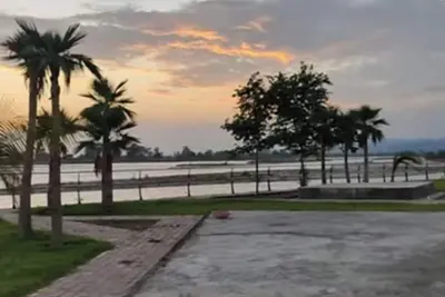 Image de Soulful bliss Haridwar on bank of ganges