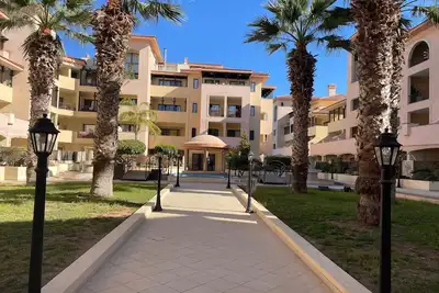 Image de 2 Bed Townhouse Sleeps 4 - Pool - Patio & Balcony