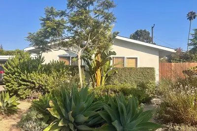 Image de Relaxed surf cottage, walking distance to the beach!