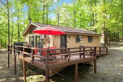 Image de Hot Tub, Fire Pit, Deck, Grill w Resort Amenities