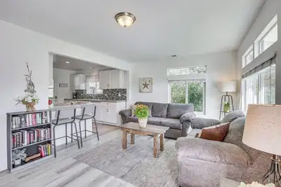 Image de 2 Blocks to Beach: Dog-Friendly Oceano Cottage